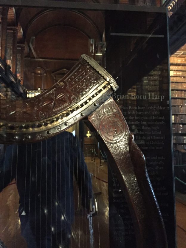Second Fiddle by Rosanne Parry Second Fiddle by Rosanne Parry